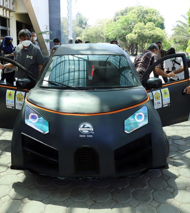 USK Ciptakan Mobil Listrik Glueh 1.0
